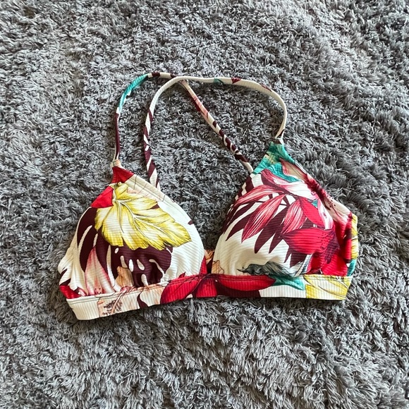 High Wasted Ribbed Bikini - Picture 3 of 11